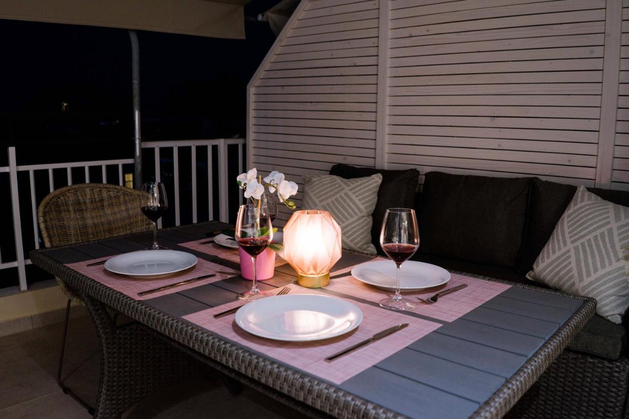 Loutraki Pinky Pearl Apartment Luaran gambar